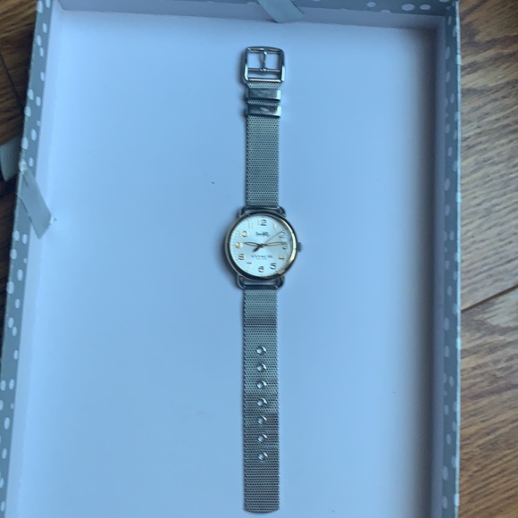 Silver and gold Coach watch - Picture 4 of 5